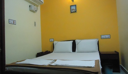 Double Bedroom AC