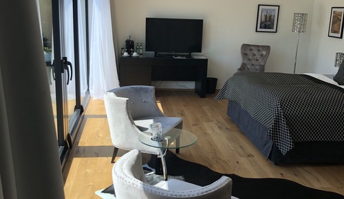 Junior Suite (Suite No. 10)