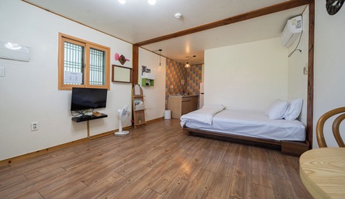 Standard Room (Ajiraengi)