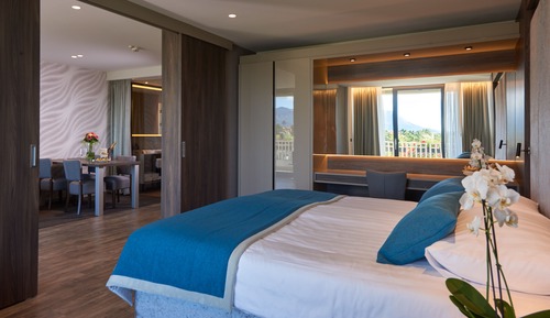 Family Suite, 2 Bedrooms, Balcony, Park View