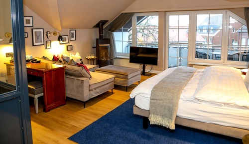 Loft, Balcony