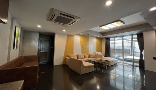 Executive Suite, Private Pool