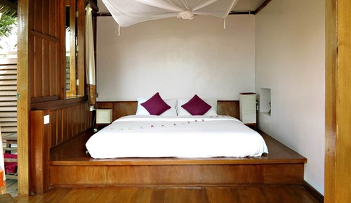 Deluxe Bungalow