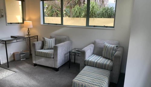 Deluxe One Bedroom Suite