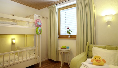 Family Apartment, 2 Bedrooms, Mountain View