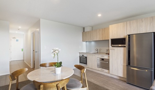 Executive Apartment, 1 King Bed, City View