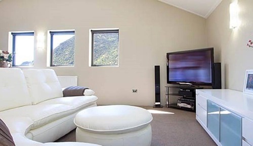 Coronet Apartment
