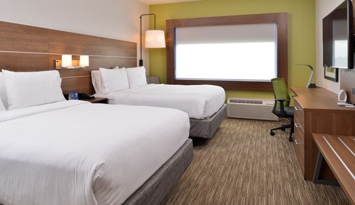 Suite, 2 Queen Beds, Non Smoking