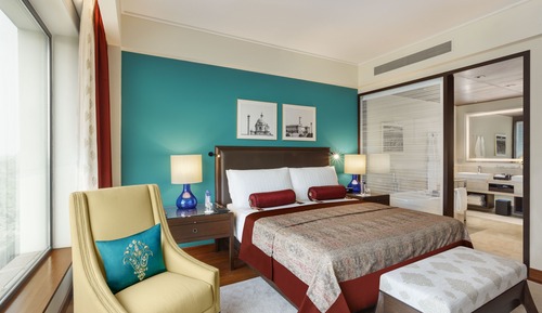 The Oberoi Suite