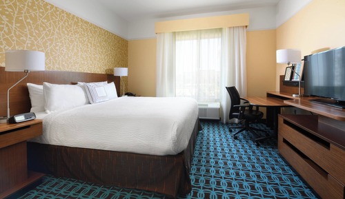 Room, 1 King Bed (Hearing Accessible)
