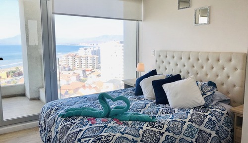 Honeymoon Apartment, 1 Queen Bed, Accessible, Beachfront