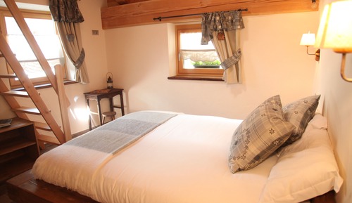 Deluxe Double Room (Mountain Bike)