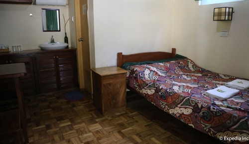 Standard Room (Airconditioned)