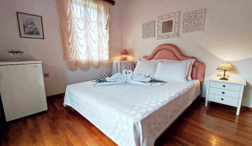 Basic Double Room