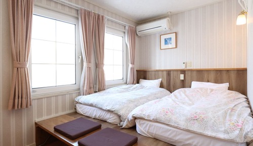 Twin Room, Private Bathroom (Up to 3 Guests)