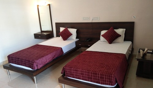Luxury Room, 2 Twin Beds, Pool View, Garden Area