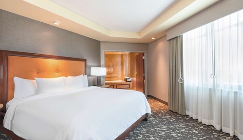 Presidential Room, 1 King Bed, Accessible (Mobility & Hearing, Roll-in Shower)