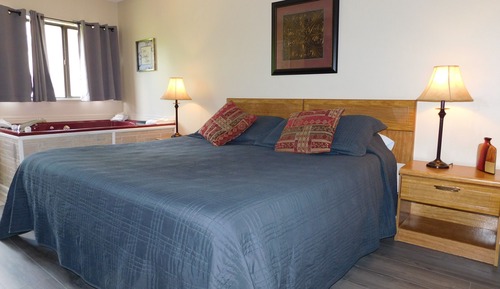 Condo, 1 Bedroom, Jetted Tub (103)