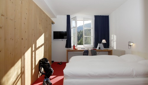 Double Room Single Use (Medium Inn (South))