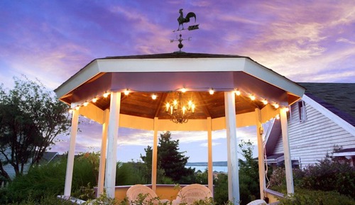 Honeymoon Studio Suite