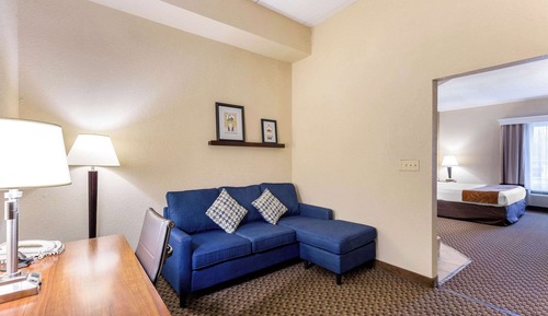 Suite, 2 Queen Beds, Non Smoking