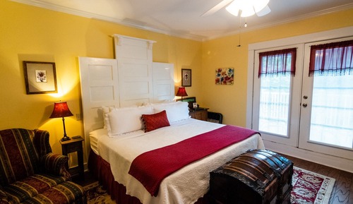 Room, Private Bathroom (Patty's Room)