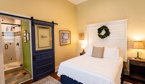 Deluxe Room, 2 Queen Beds, Non Smoking