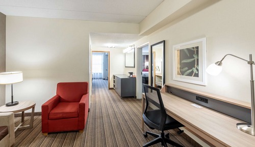 Suite, Multiple Beds, Non Smoking