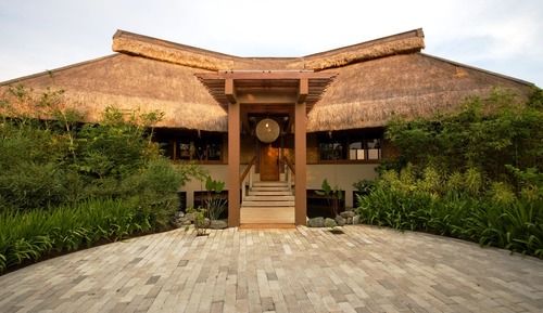 Presidential Villa with Infinity Pool