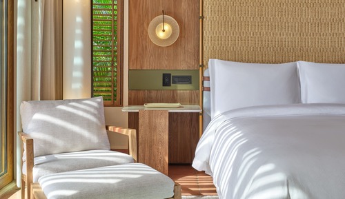 Room, 1 King Bed, Garden View