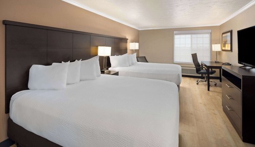 Room, 2 Queen Beds, Non Smoking