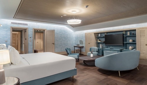 King Suite