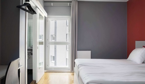 Standard Room, 1 Double Bed, Non Smoking (with Sofabed)