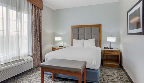 Standard Room, 1 Queen Bed, Accessible, Non Smoking