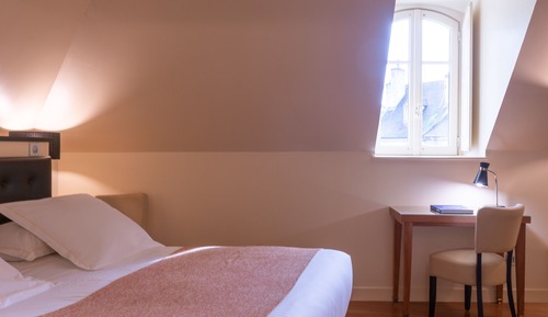 Annexe supérieure (Au deuxième étage de notre restaurant "Le Bistro de l'Hôtel", sans ascenseur)