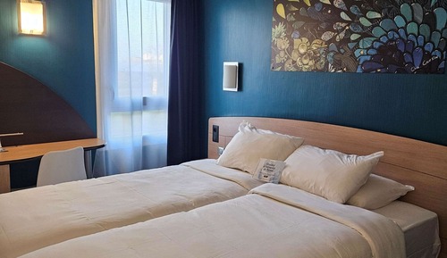 Standard Room, 2 Twin Beds
