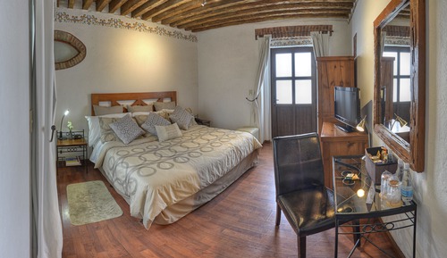 Junior Suite, 1 King Bed