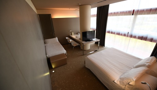 Comfort Room, Multiple Beds, Non Smoking