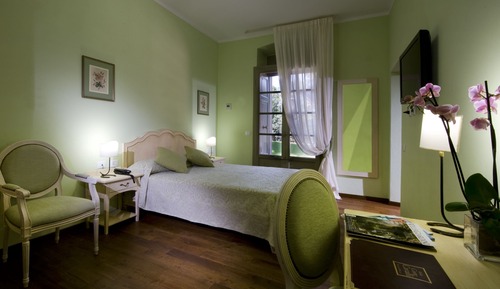 Classic Double or Twin Room