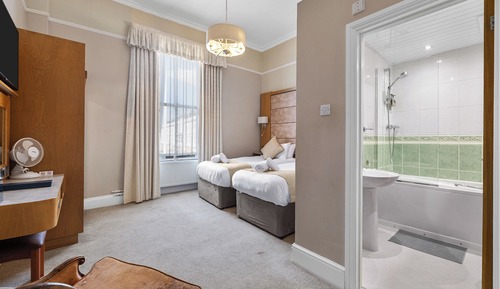 Superking/Twin Room