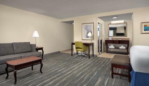 Studio Suite, 1 King Bed, Non Smoking