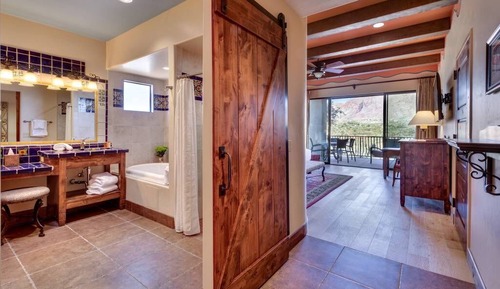 Suite, 1 King Bed (Sonoran)