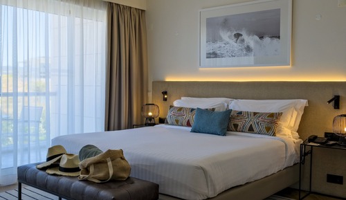 Premium Room, 1 King Bed, Balcony
