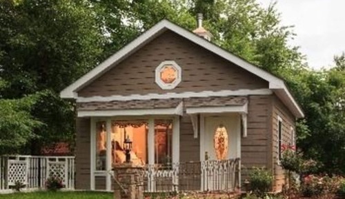 Carriage House Suite