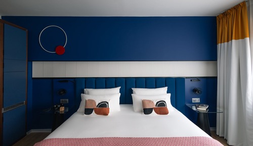 Premium Room, 1 Queen Bed, Accessible