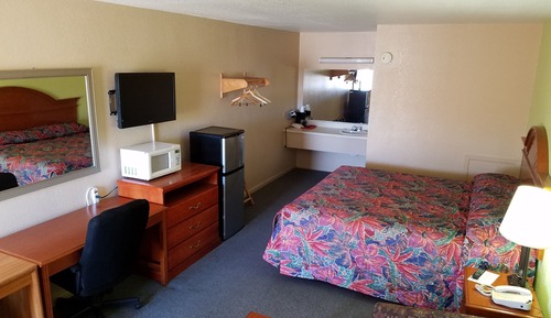 Deluxe Room, 1 King Bed, Smoking