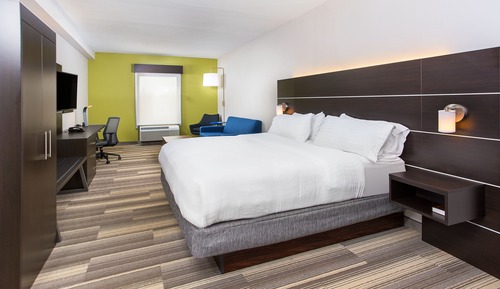 Standard Room, 1 King Bed