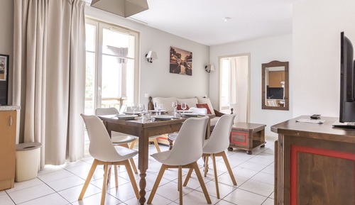 Family Apartment (6 People)