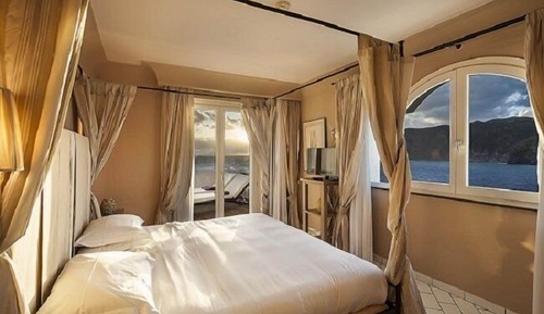 Suite (Lipari)