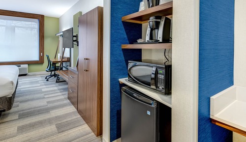 Standard Room, 1 King Bed, Transfer Shower, Non Smoking (Transfer Shower)